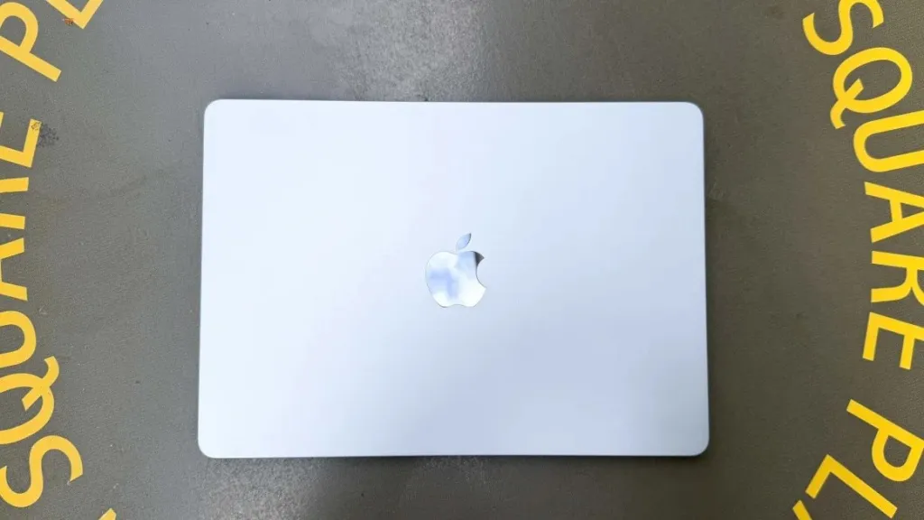 mac-silver.jpg mac-silver.jpg